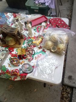 Free Christmas stuff.