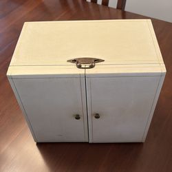Vintage 5 drawer plus hangers jewelry box