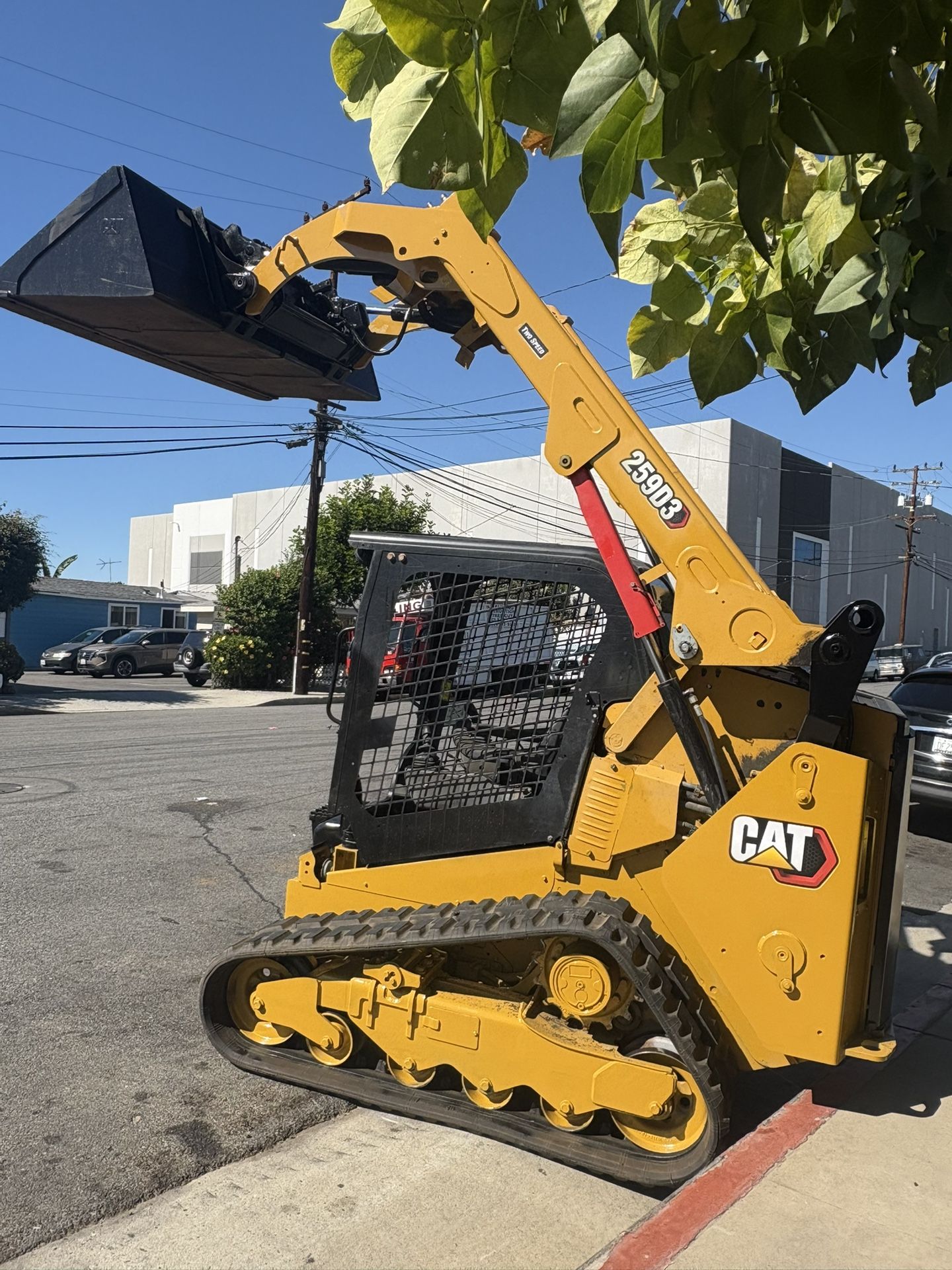 2020 CATERPILLAR