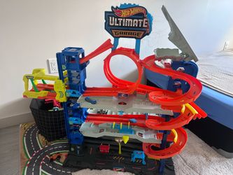 Hot wheels garage