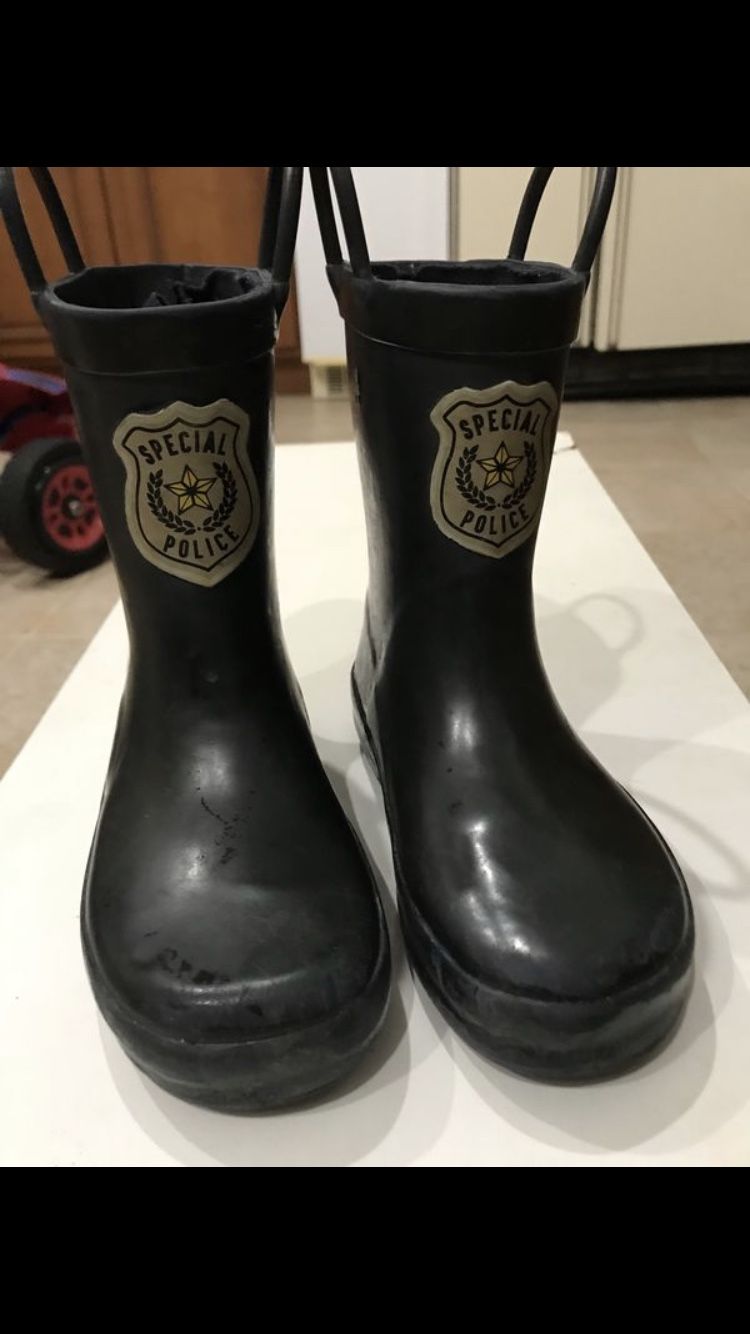 Boy police rain boot size 10