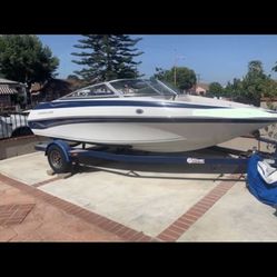 2007 Crownline Boat (18ft) 