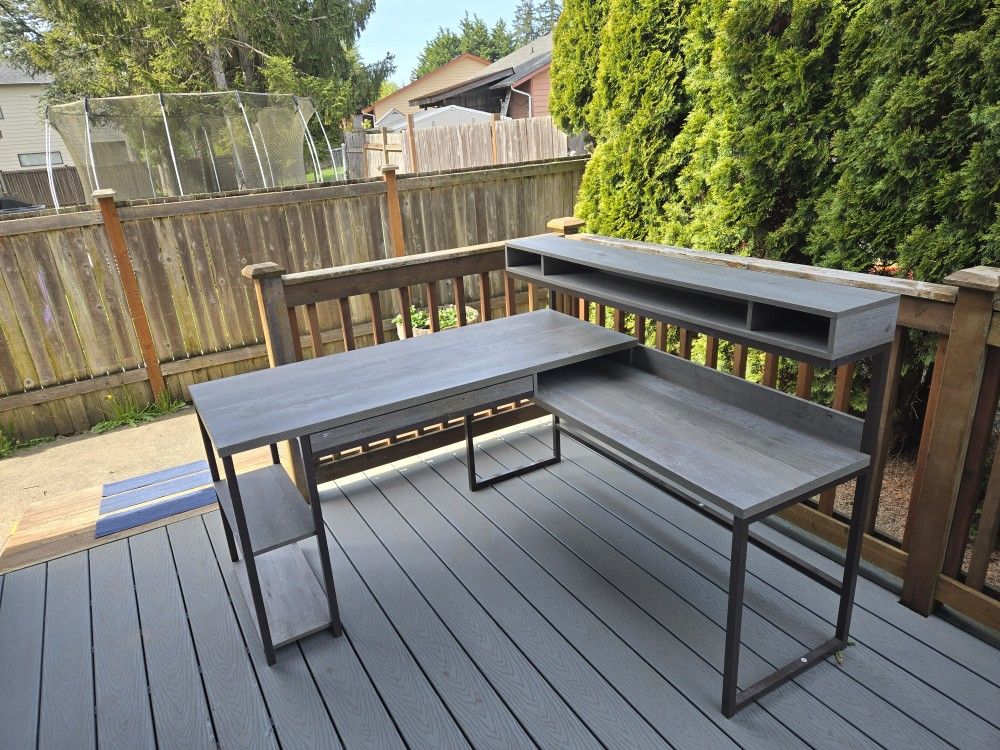 L Shaped Desk - Modern Gray