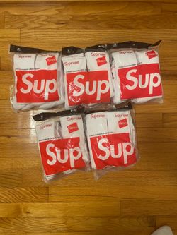 Supreme socks