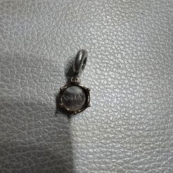 Pandora Queen Charm 