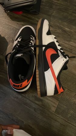 Nike Dunk Low "Vintage Coral" 