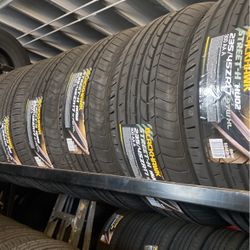 235/45ZR17 Marca Blackahwk Nuevas Y Garantizadas 