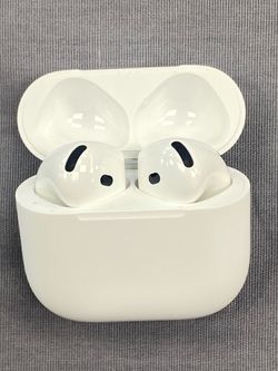 Apple AirPods 3rd Generation with MagSafe Charging Case A2565 Tested Working