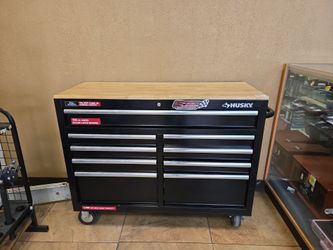 Husky tool box