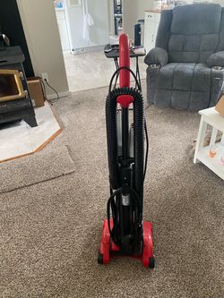 Dirt Devil vacuum