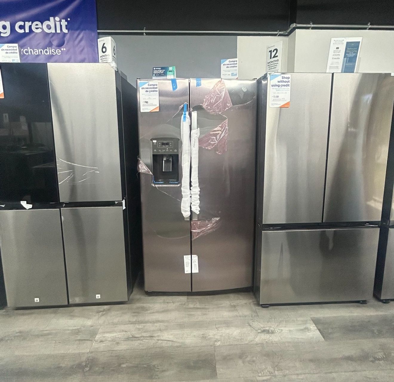 GE - 2-Door Side By Side Refrigerator With Water And Ice Dispenser