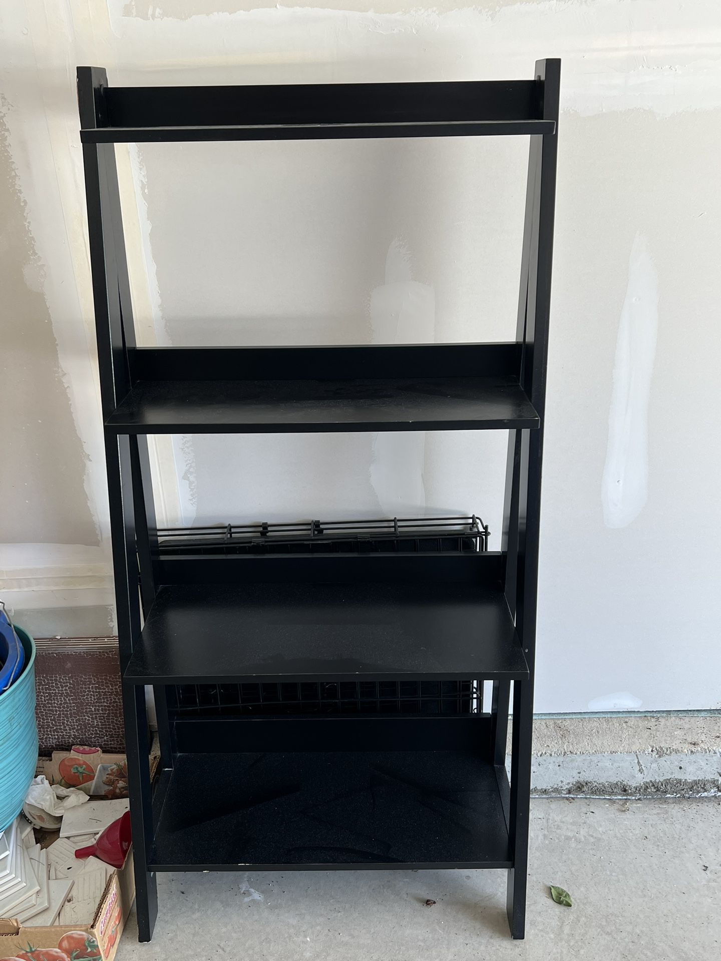 Ladder Shelf, 4- Tier Bookshelf- Black