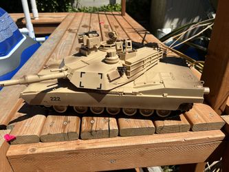 Rare Blue Box Elite Force Beastmaster Electronic M1A2 Abrams Battle Tank 1/18