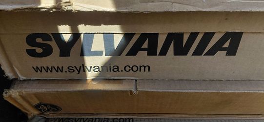8ft Fluorescent Light Lamps