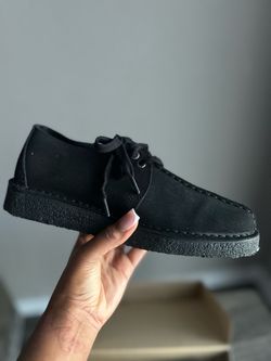 🖤 Brand New Clarks Originals – Black