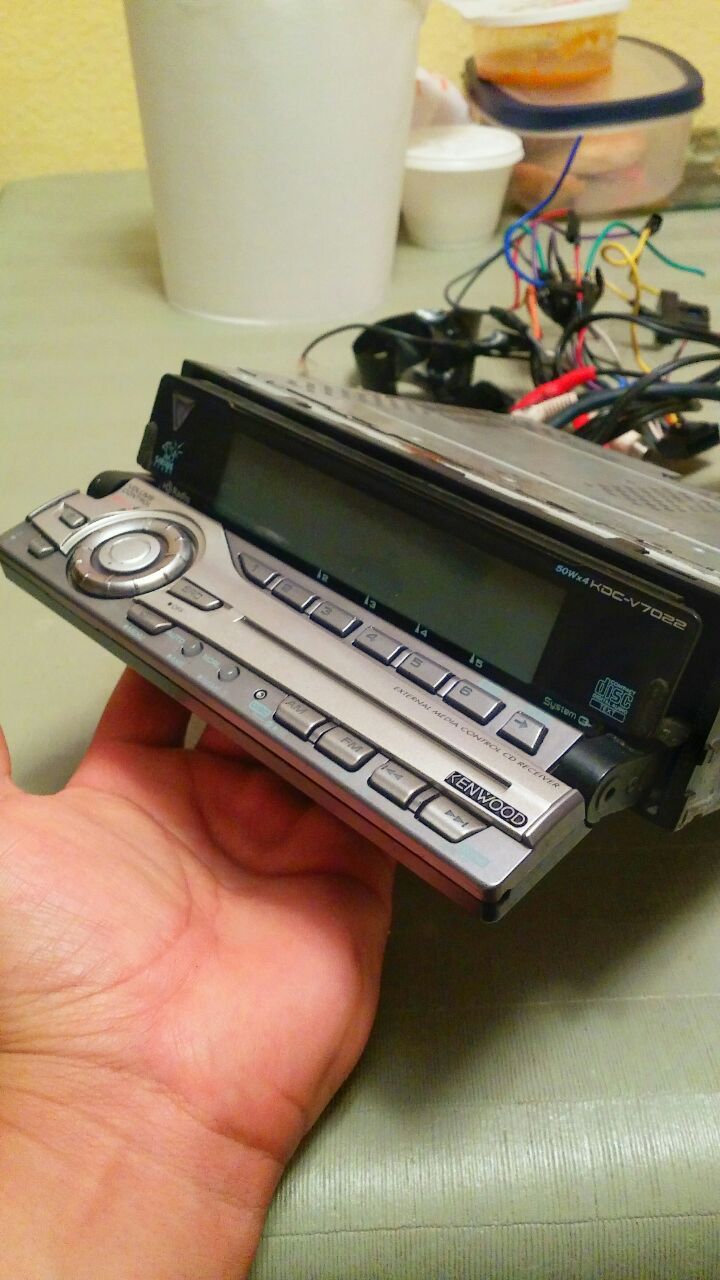 Kenwood camaleon kdc-v7022