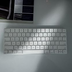 Magic Keyboard 