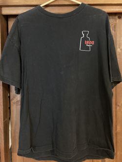 Men’s Size XL T-shirt 