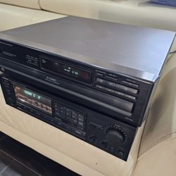 Onkyo Reciver TX-830 & DX-C106