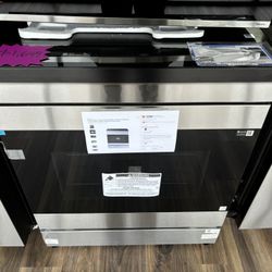 New Open Box Samsung Bespoke 30 In. 4-Burner Element Slide-In Induction Range W/ Camera
