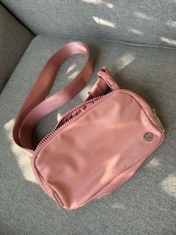 Lululemon bag