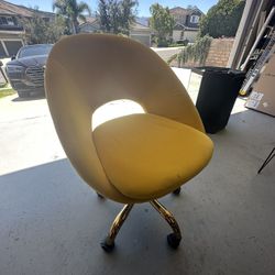 Lourdes Task Chair with Ergonomic Design
