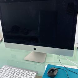 Imac With Keyboard And Mouse 
