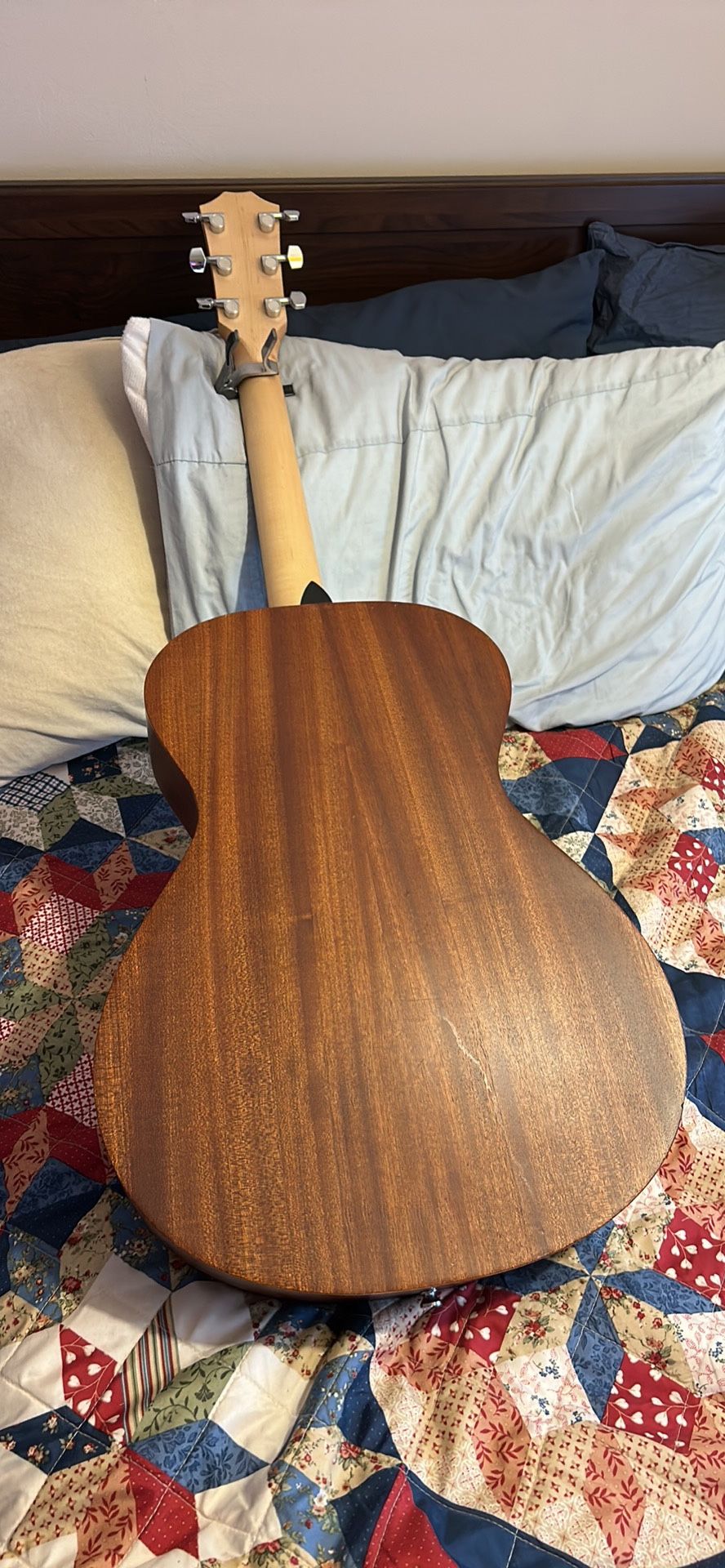 Lefty Guitar