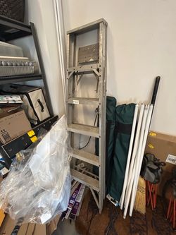 Aluminum Step Ladder