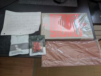 Keykobo signet keycaps, mini keyboard mat, and a few switches