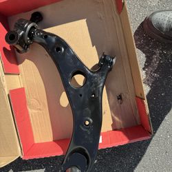 2016 Mazda Cx5 Passenger Side Control Arm 