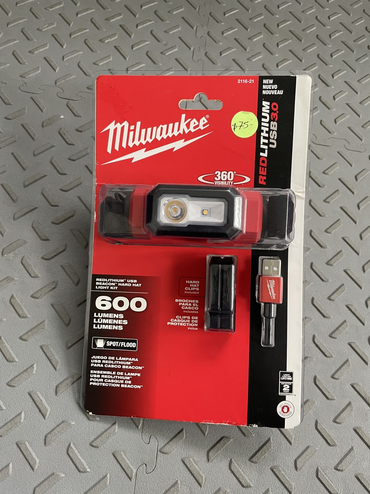 Milwaukee 600 Lumens LED REDLITHIUM USB 360-Degree Visibility Hard Hat Headlamp