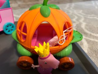 Peppa Pig Princess Royal and Pumpkin  Carriage Toy Set