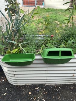 Omlet Chicken Coop Eagle Go Feeder & Waterer Set