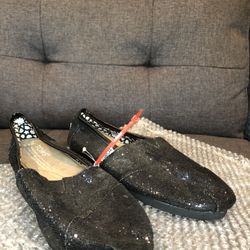 Toms
