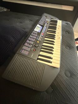Yamaha PSR-78 Electronic Keyboard