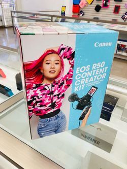 Canon EOS R50 content creator kit