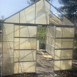 Polycarbonate Greenhouse 12x10x10 FT