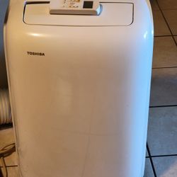 Toshiba Portable Air Conditioner With Humidifier!