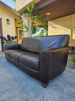 Natuzzi Dark Brown Leather Sofa – Excellent Condition