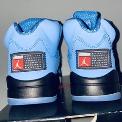 Air Jordan 5 UNC