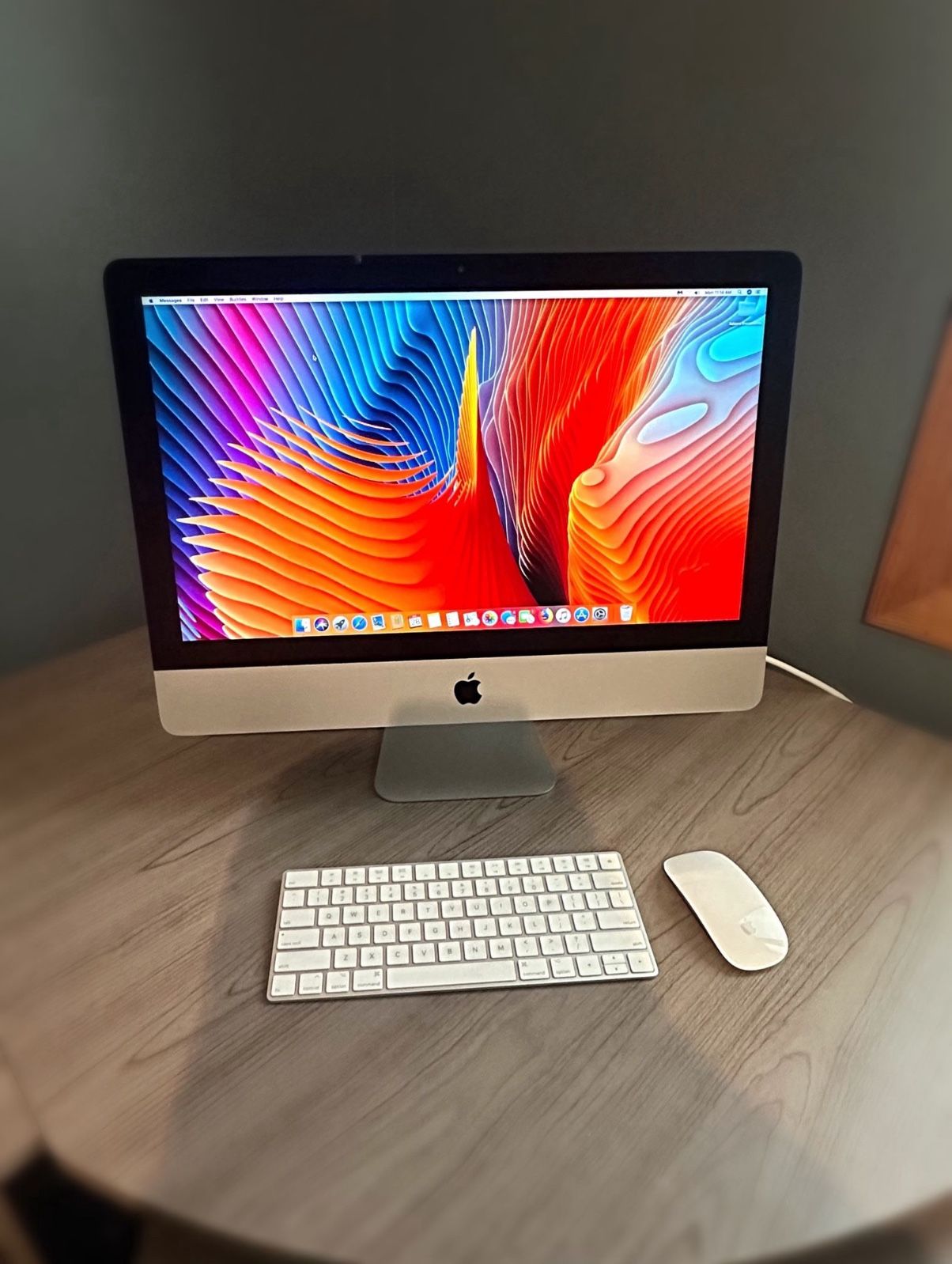 2017 Apple iMac 21.5" 4K Retina Computer PC Mac
