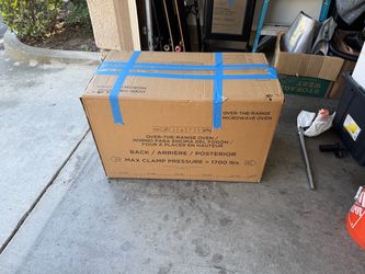 Brand new GE microwave