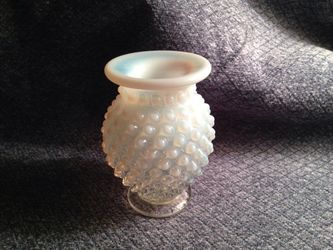 Vintage Fenton Milk Glass Hobnail (raised dots) Vase , White & Clear Budd Vase 3-1/2”