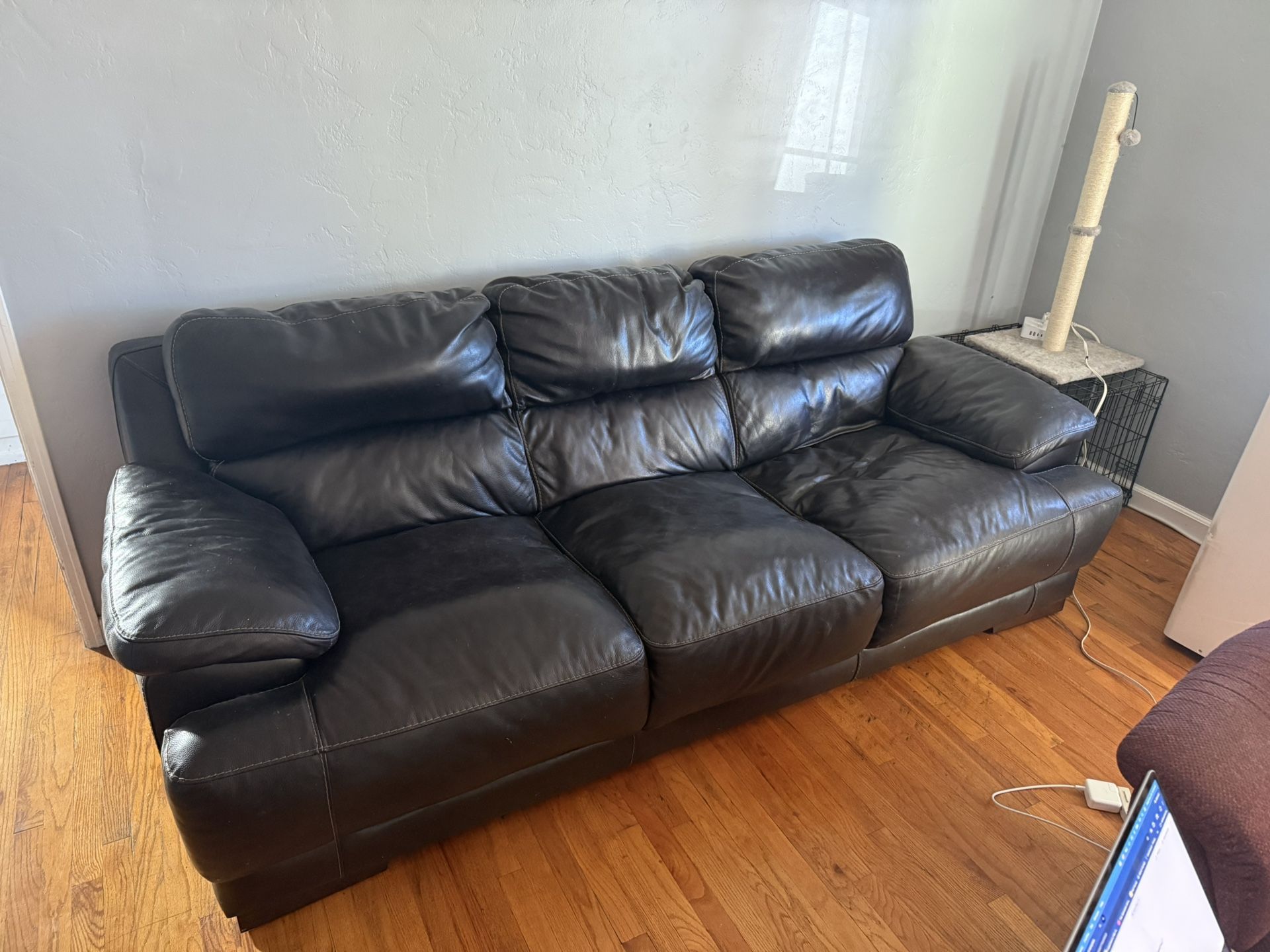 ποΈ Dark Brown Leather Couch β Great Condition!