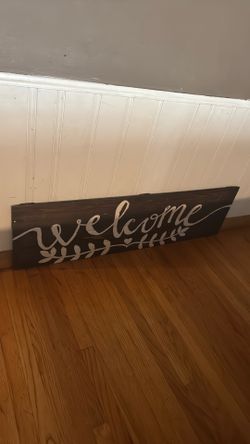 Welcome sign, wood