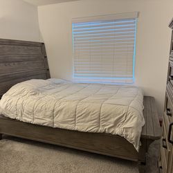 Queen size bedroom set