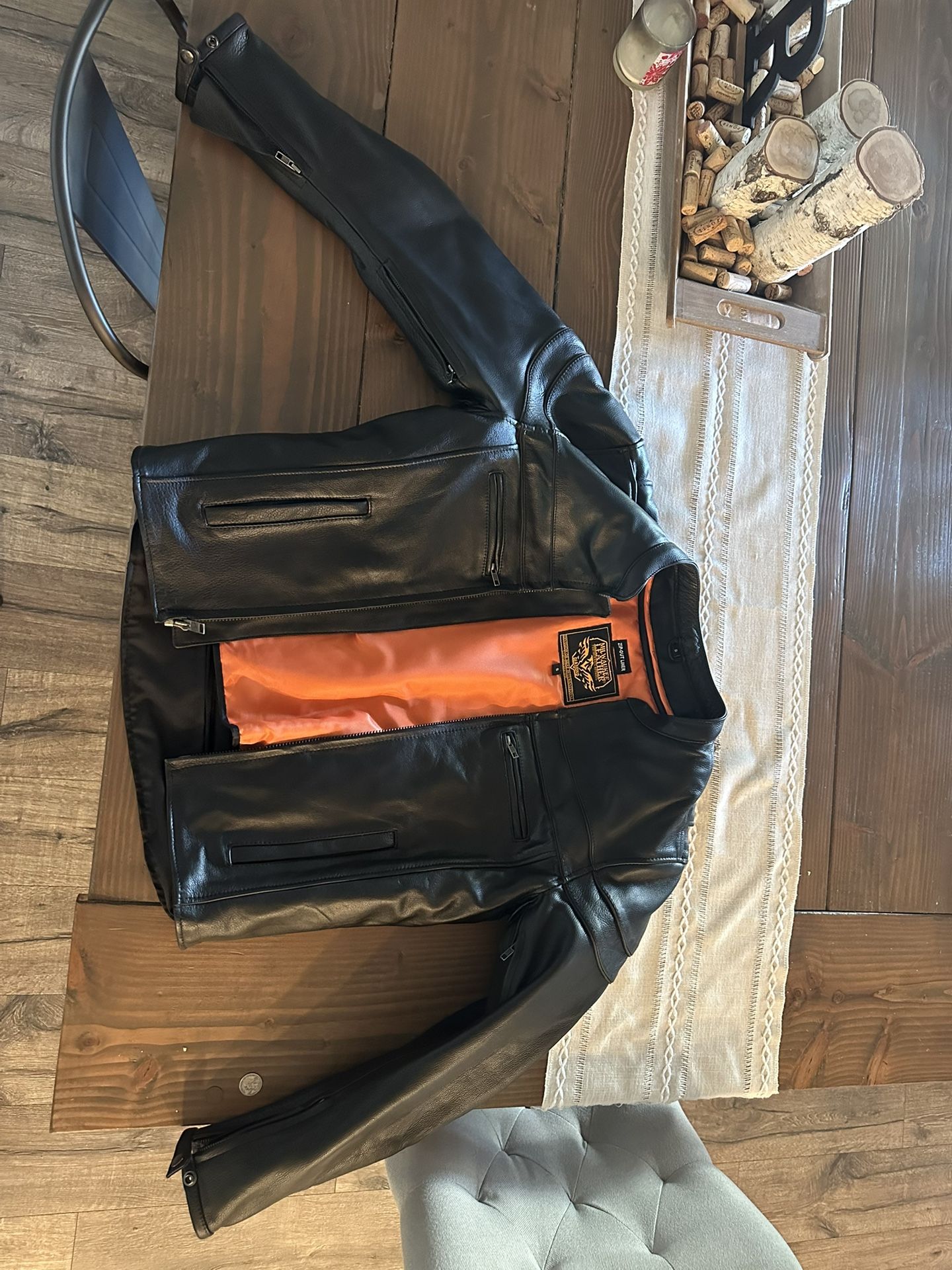 Men’s Small Leather Jacket