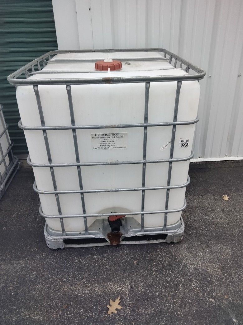 275 Gallon Tank