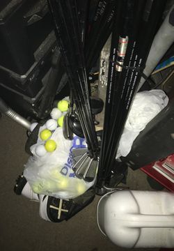 Golf clubs- multiple sets and bags